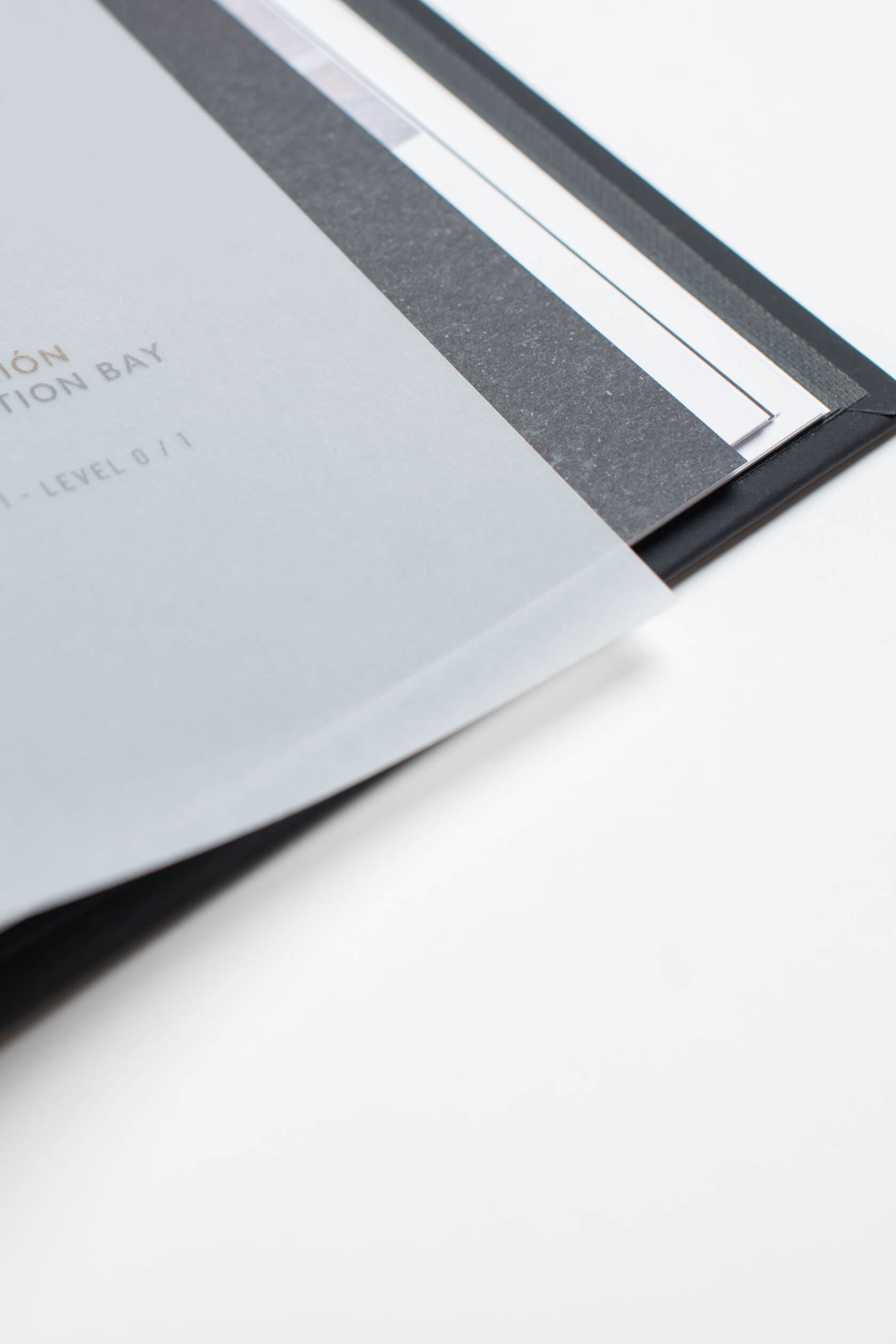 Diseño editorial Bodegas Aalto, libro de marca