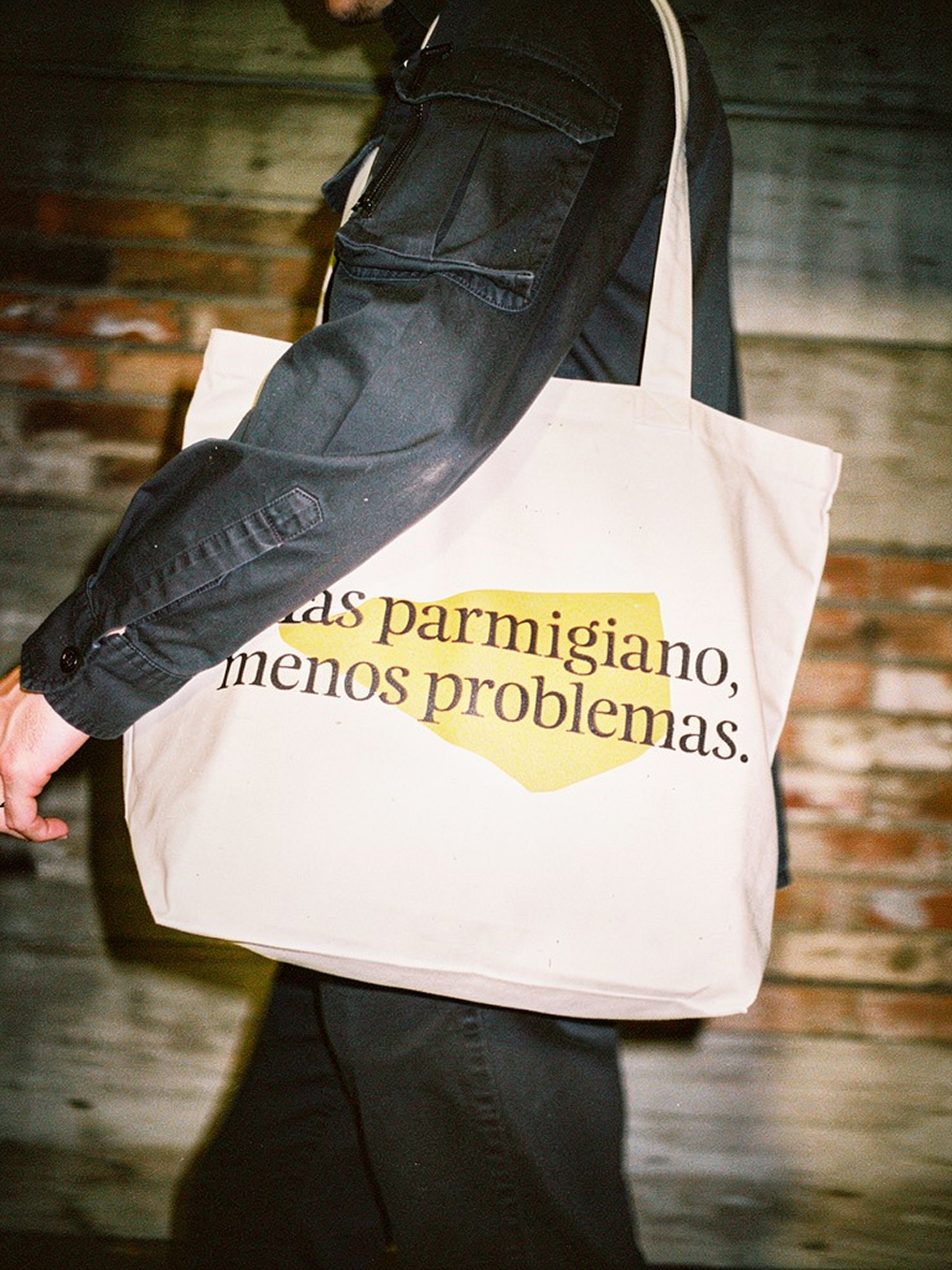 Estrategia de diseño de packaging e identidad visual corporativa para cadenas de restauración.